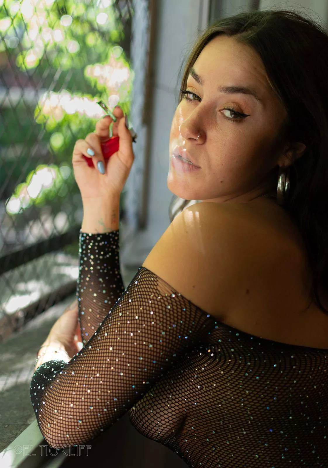 Want to smoke one while I ride you? 