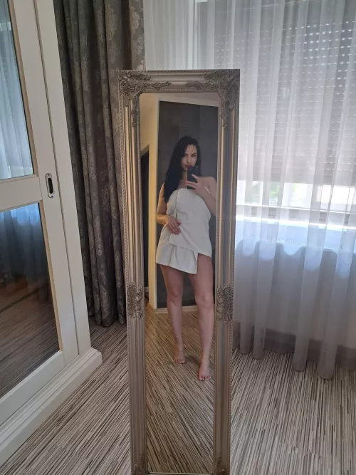 What do you guys think is hidden under this towel?