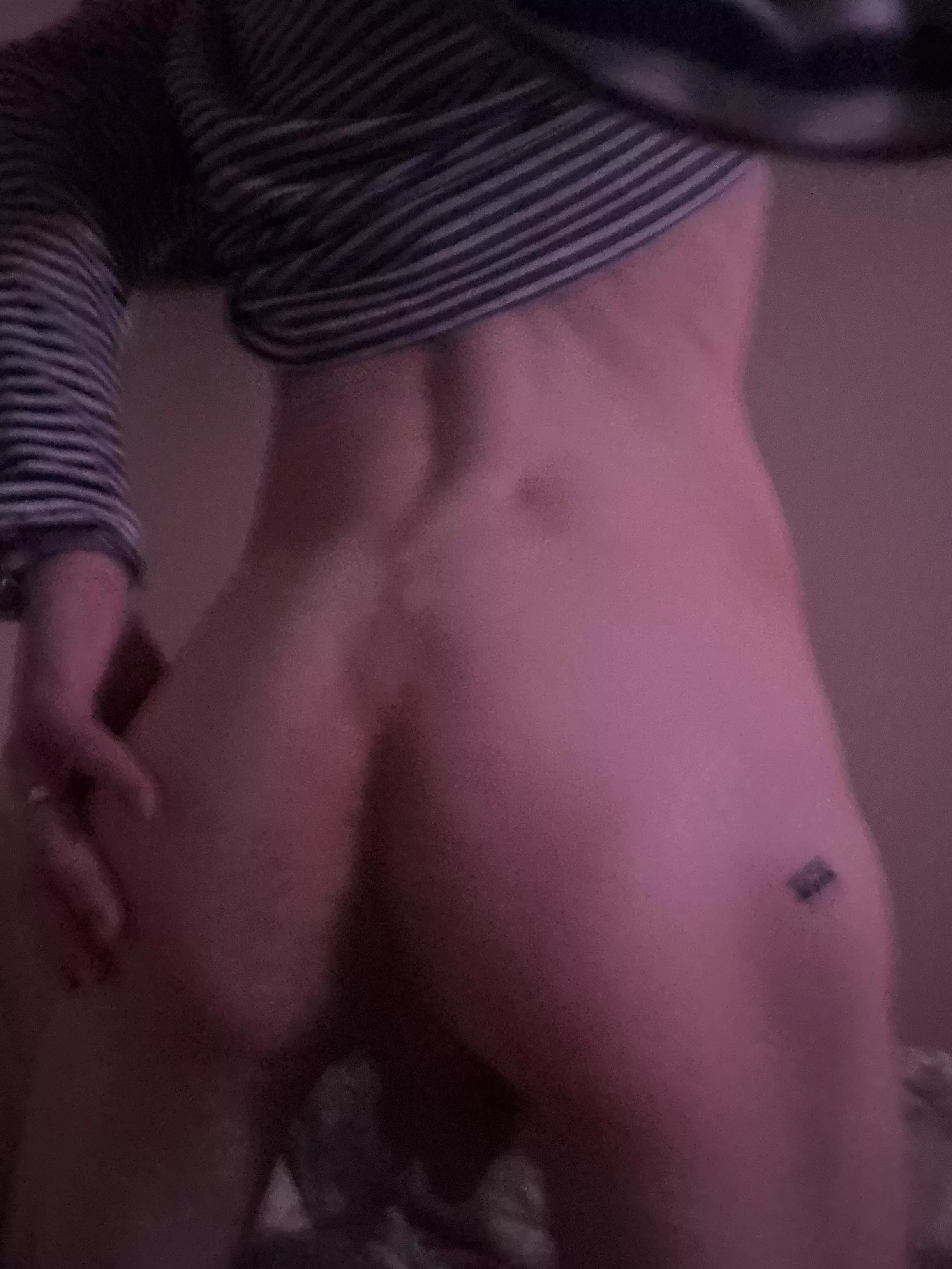 who wants to play with my ass ? 26