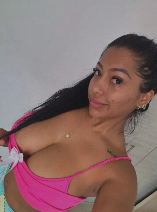 Would you rather fuck a TGirl or get fucked by a pretty transgirl? 😼