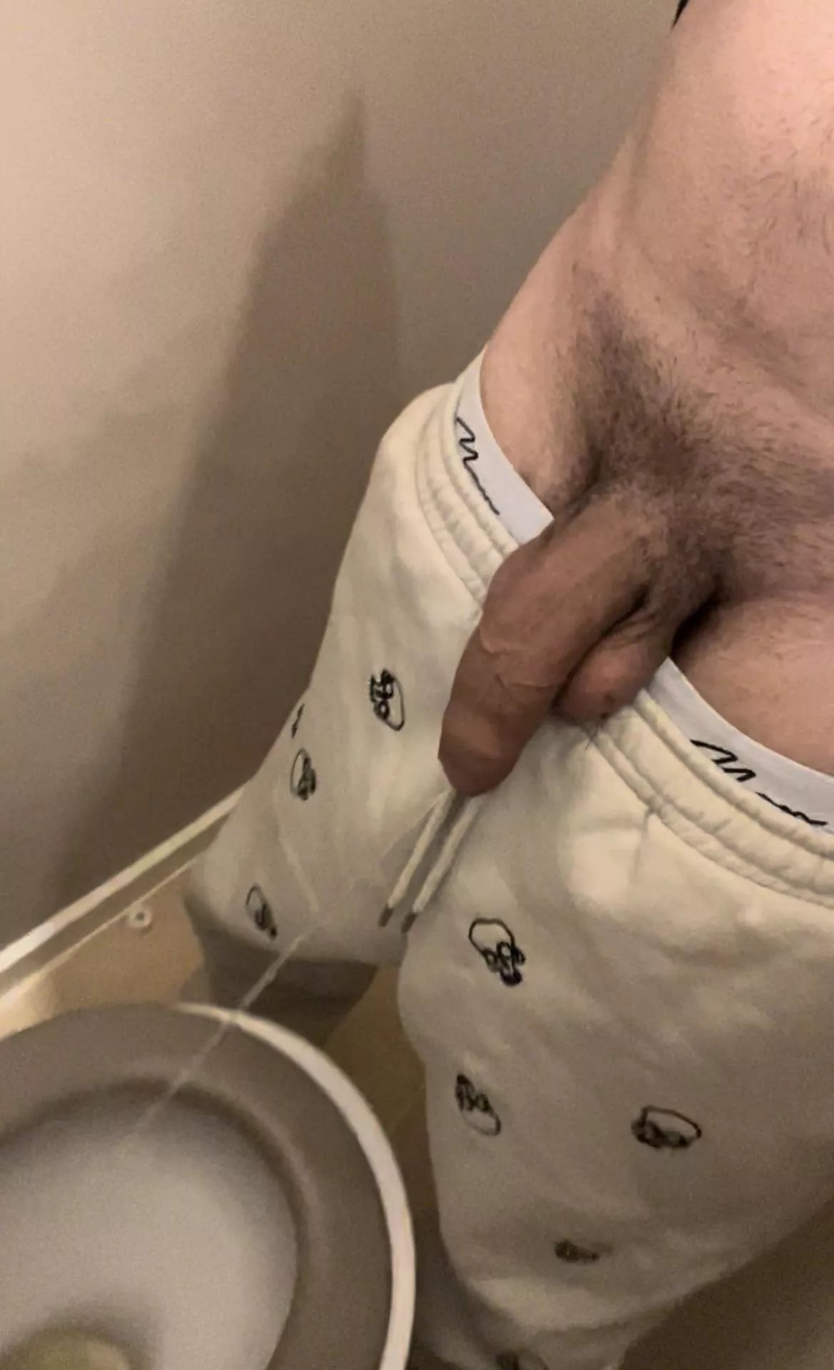 You thirsty for a big pissing cock?😈💦💦