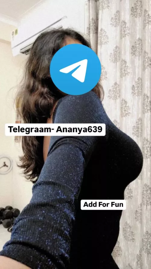 100 upvotess and I will show my tits F