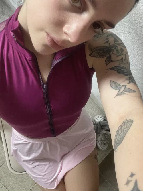 18F4M You might want to feel this body on you