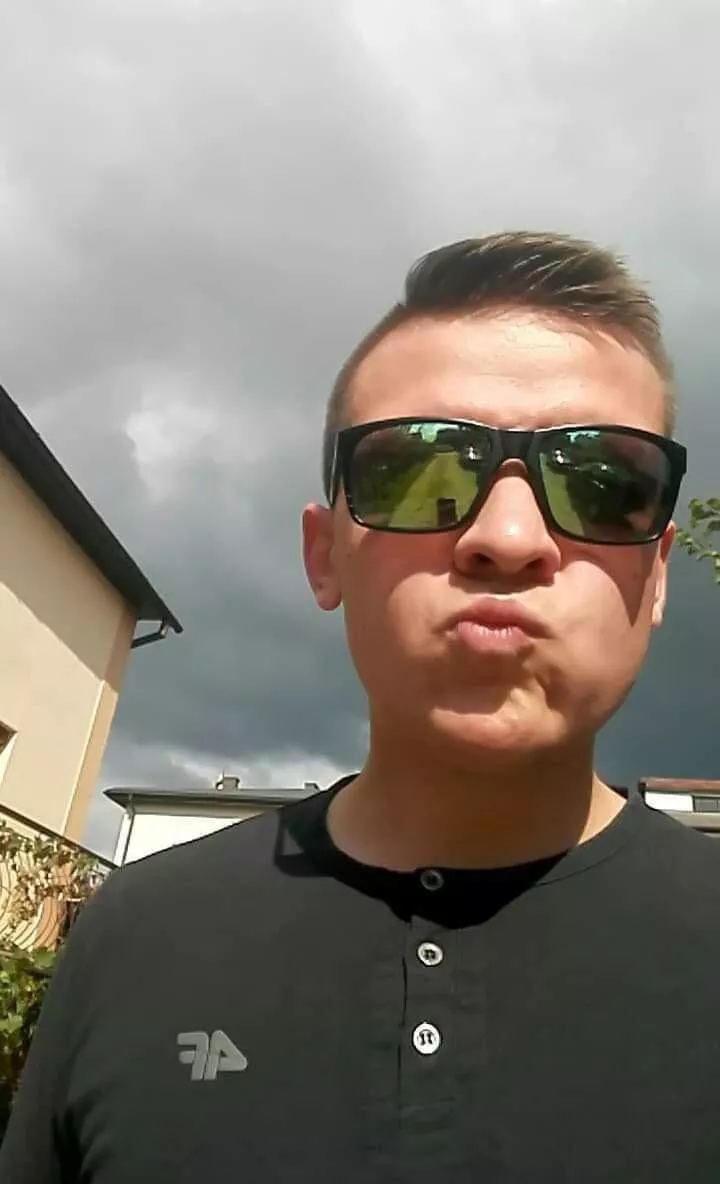 19yo. Lookin for huge bbc to fuck my friend in Poland