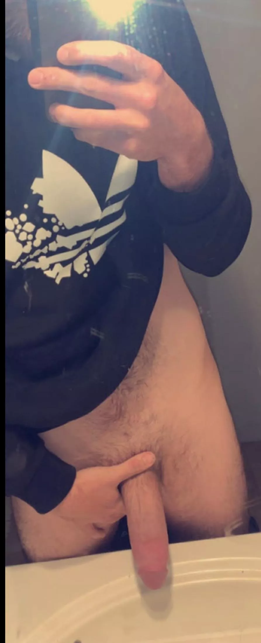 25 m young and hung, looking 4 F or MF, am straight 