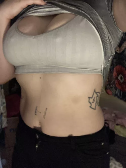 Any big cock man can make me cum tonight?