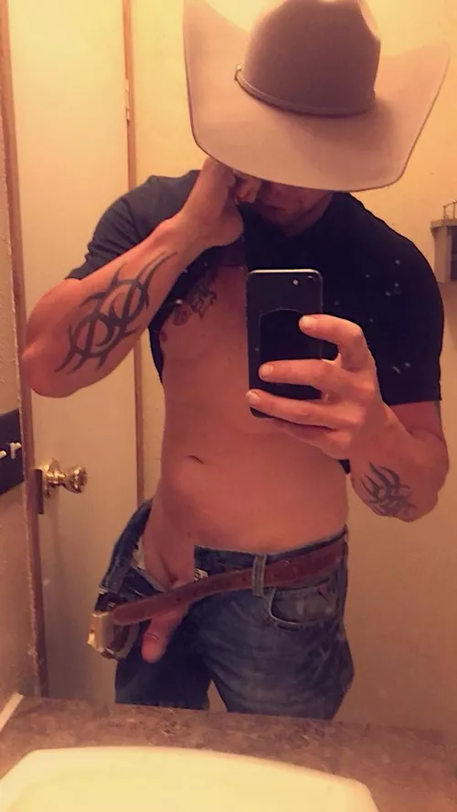 AnyLadies appreciate Cowboys ?? 