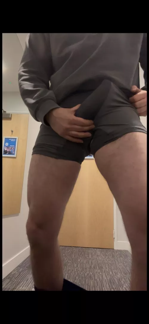 Anyone females in North Devon want to use me?? 