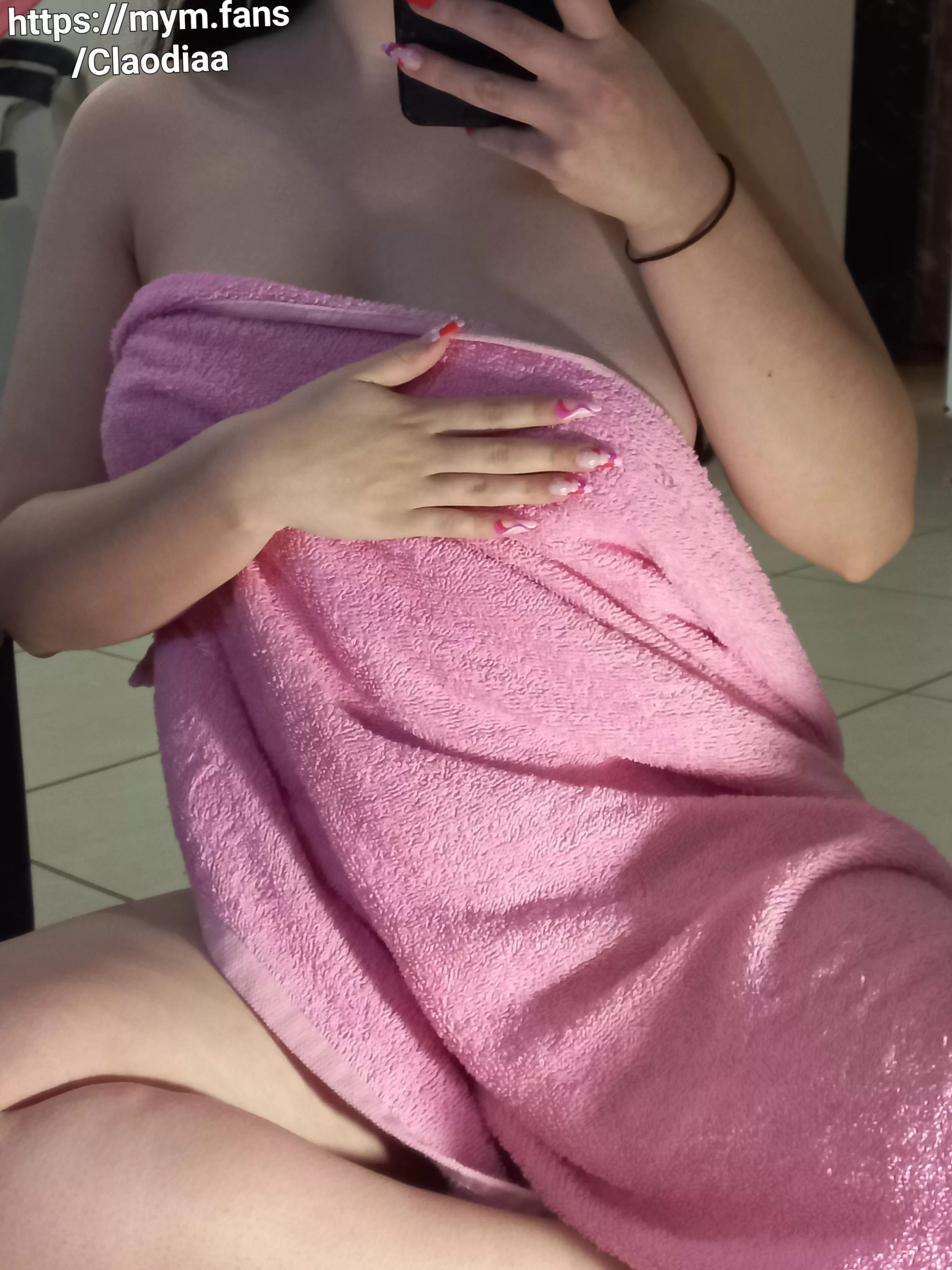 Bonsoiir envie de voir ce qu'il se cache 