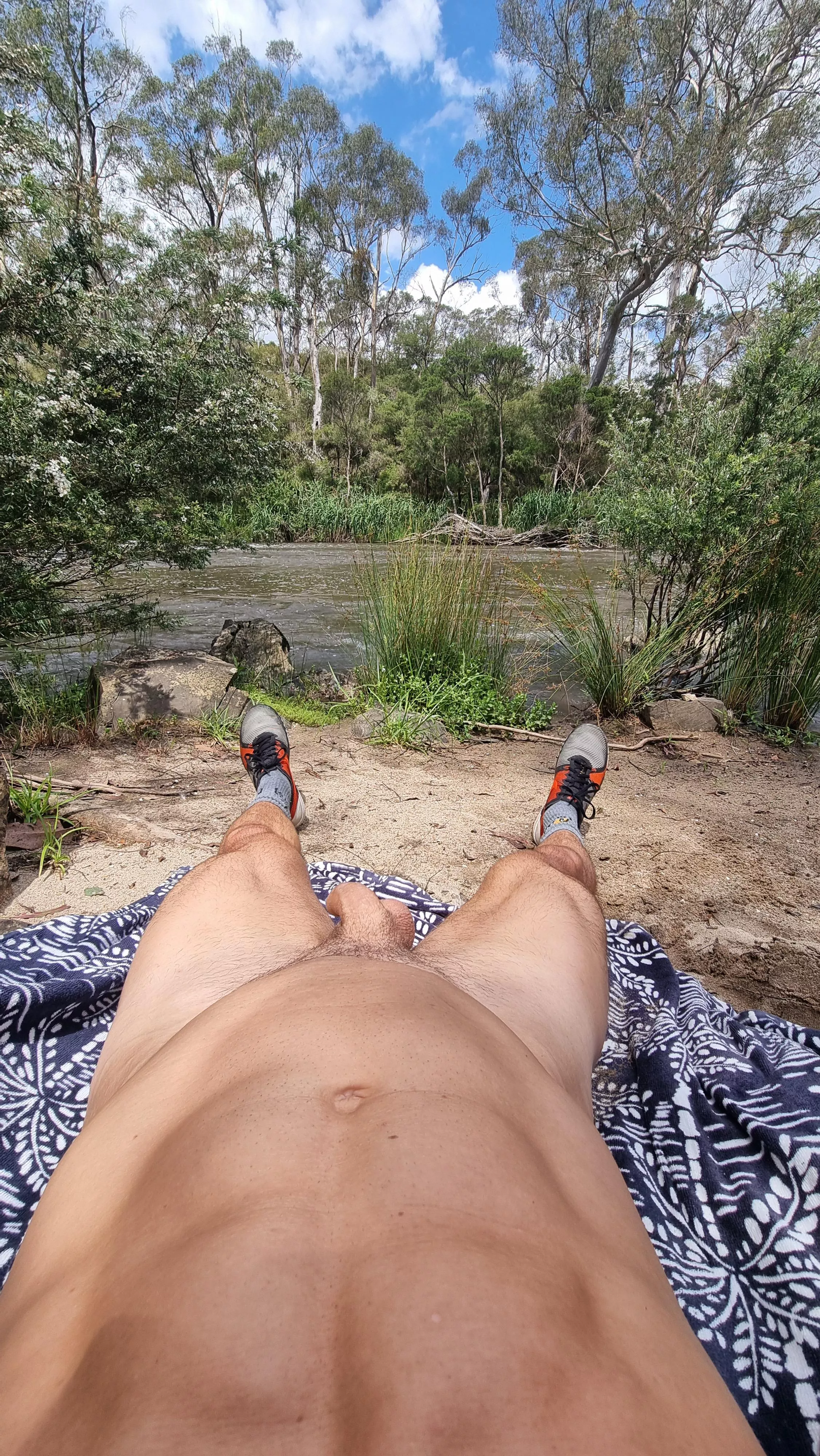 Bourchiers Rd nude spot