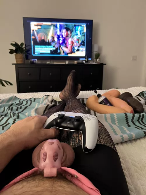 come play with me 🙈 