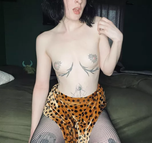 cum all over my tattooed tits 