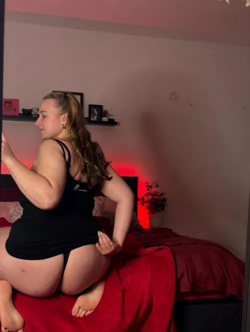 Deliciously distracting