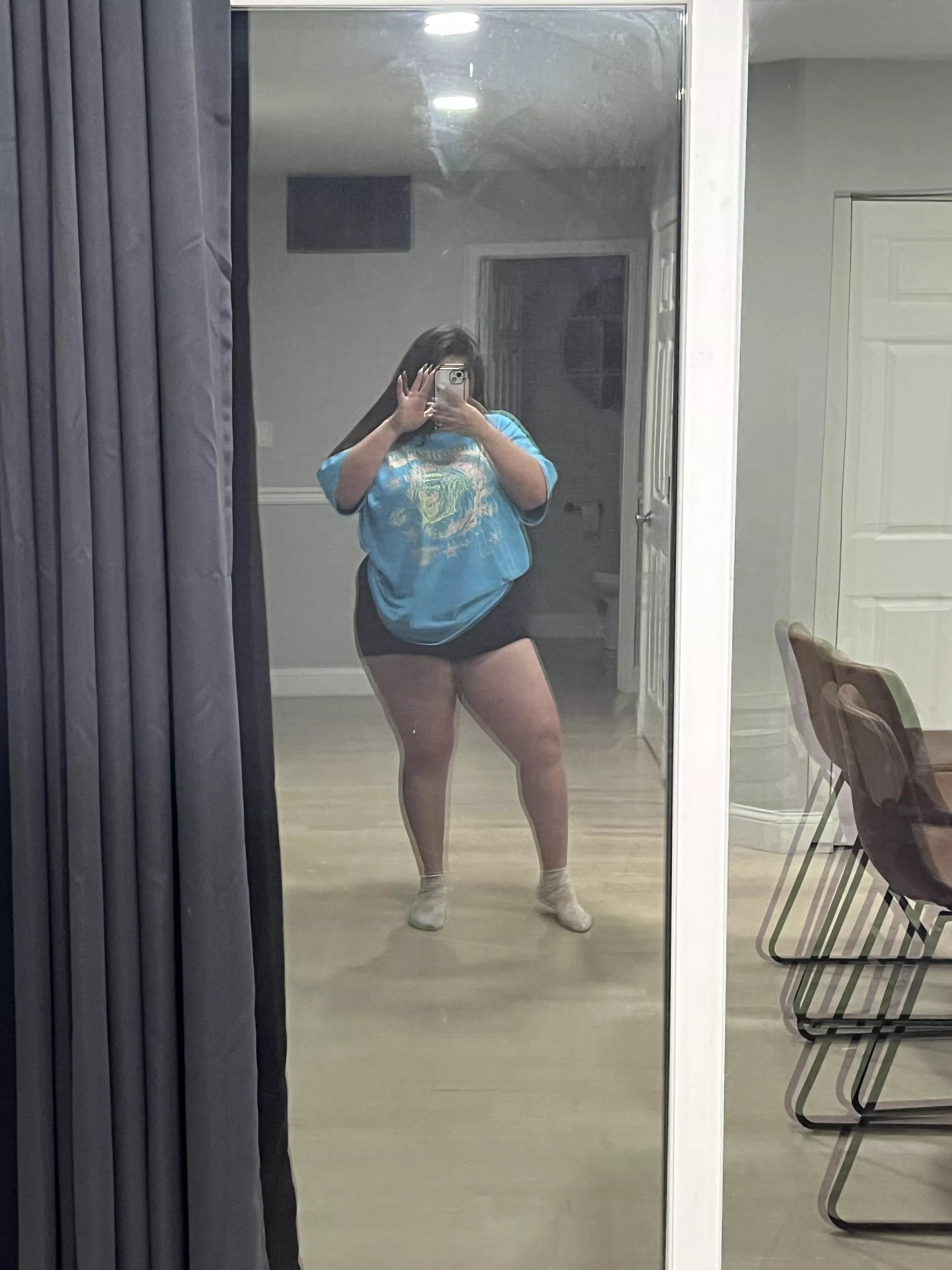 Did u ZOOM in 🔍 to look at my socks? 