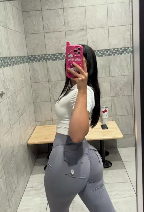 Do you like this fat ass 