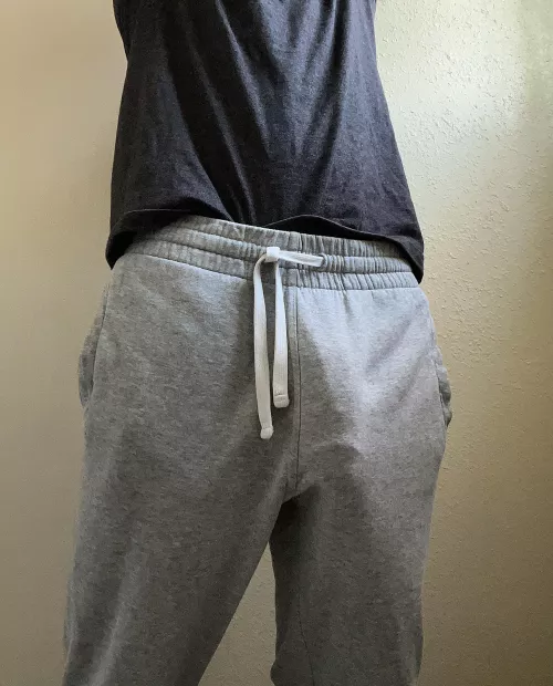 Drop the sweats and open wide