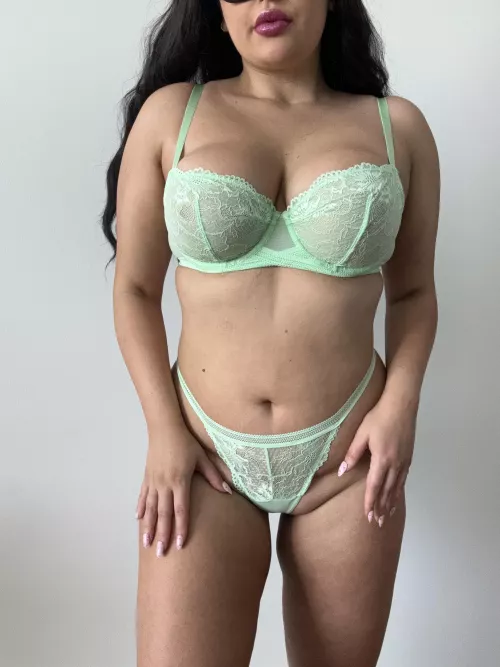 Feeling sexy in green, do you like this set on me 