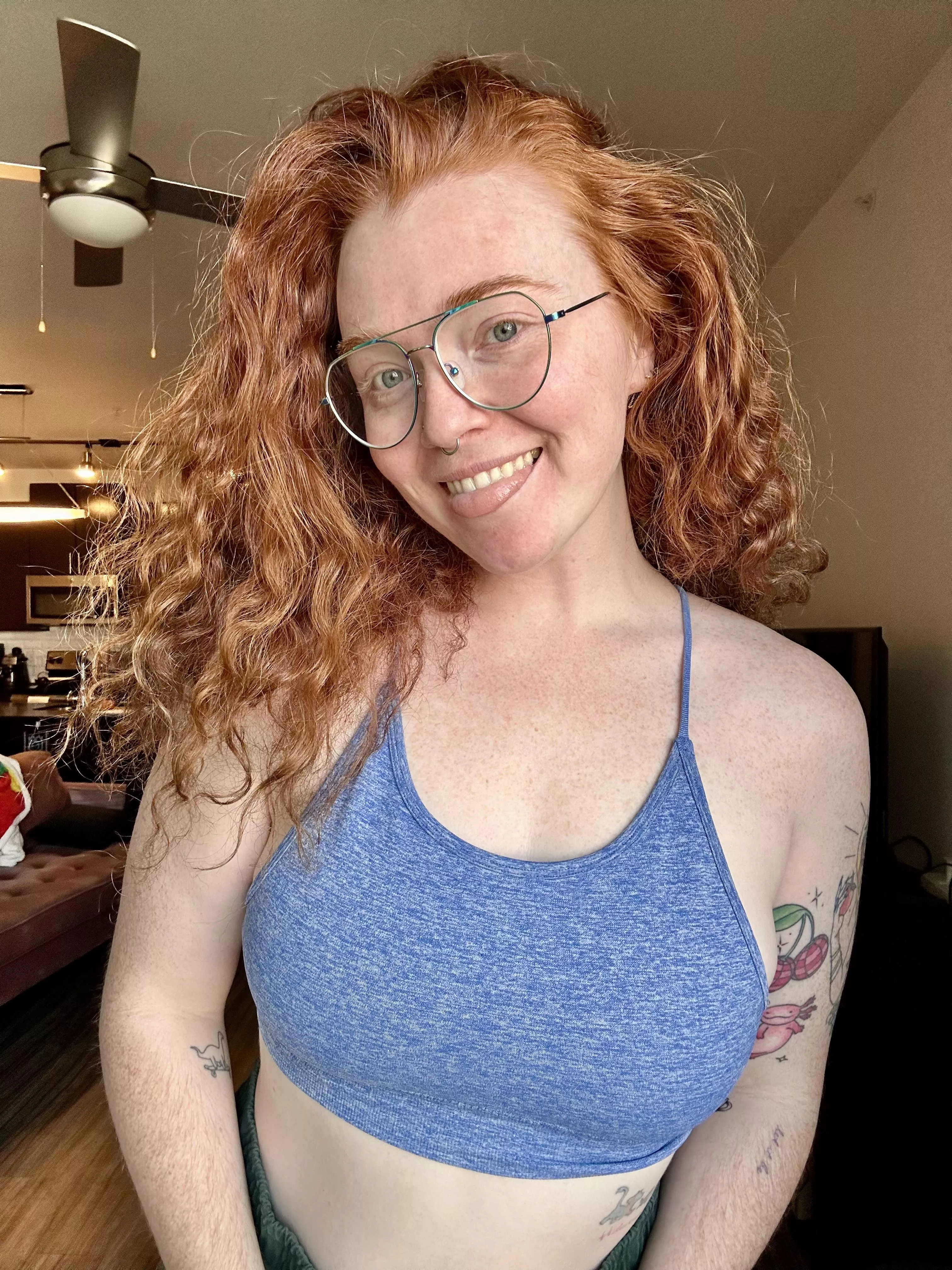 Freckles deserve to be kissed 