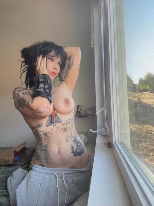 Girls with black hair fuck better
