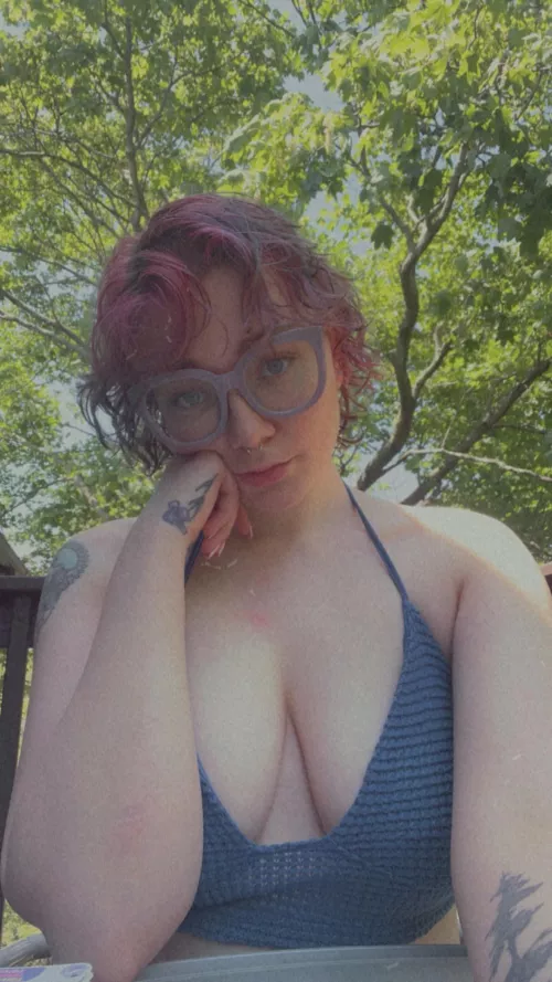 happy tuesday! there’s still a few hours left of my Cyber Slut Monday 65% off sale on my my OF pages !! i’d love to chat with you over there ~ links in bio  <3 23 F autism/POTS/hypermobility 
