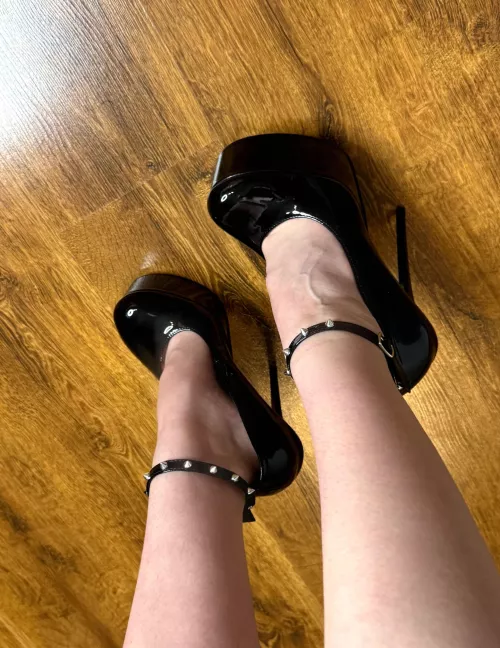 High heels are a recipe for a wild night out