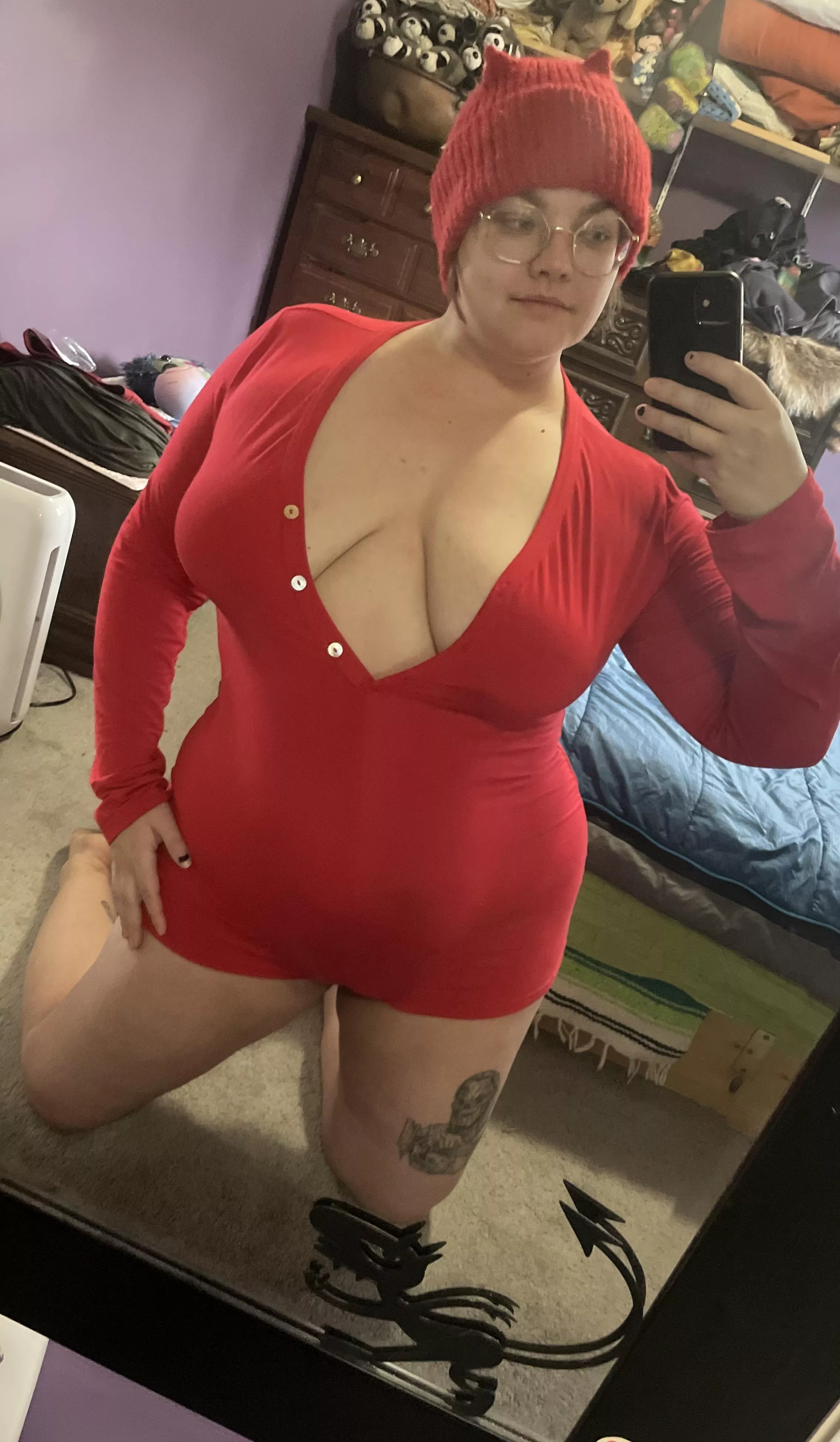 I felt like such a li'l devil when I noticed how perfectly my new romper matches my horny handspun beanie