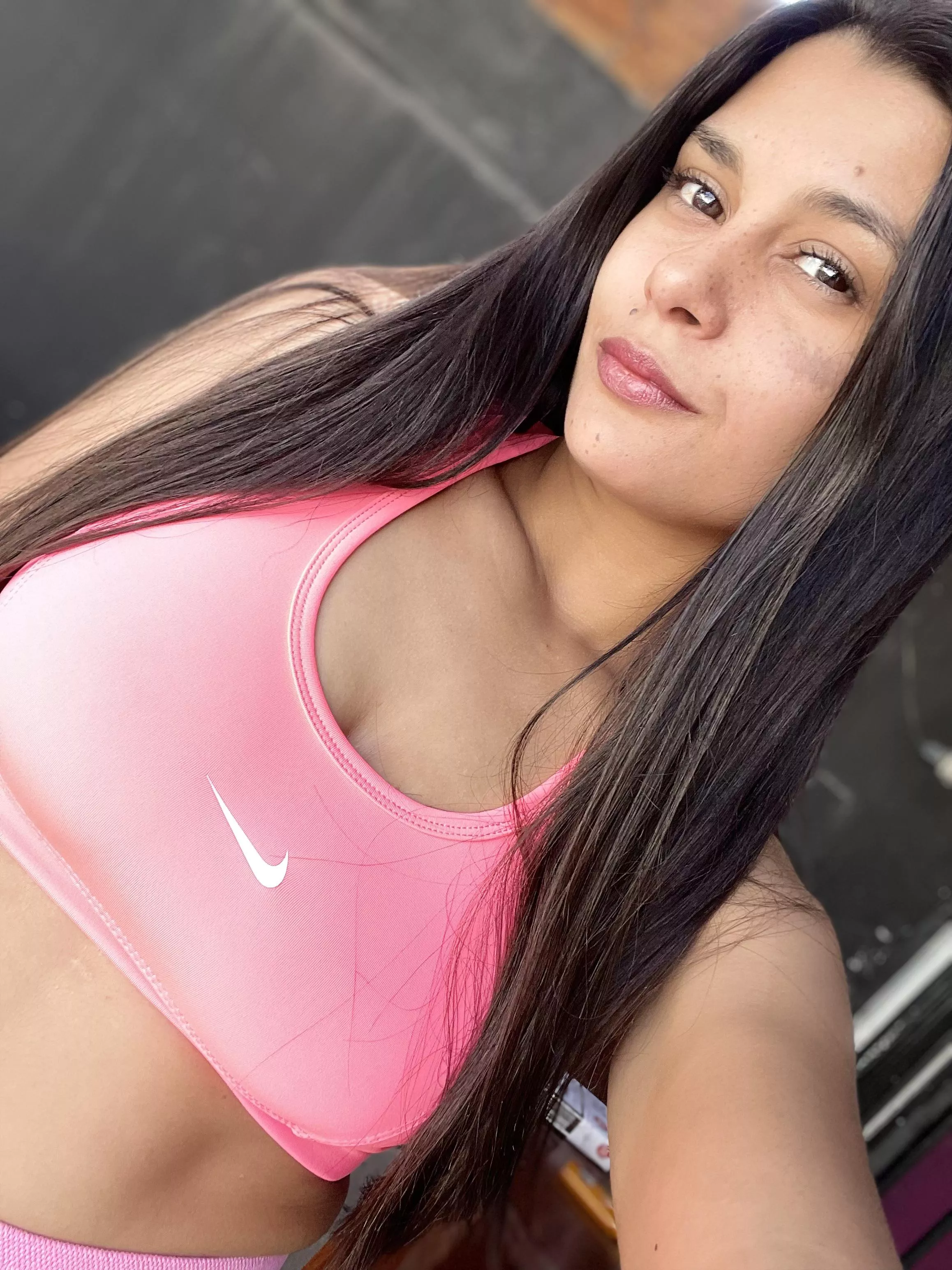 I have decided to start training with clothes that motivate me more :) 