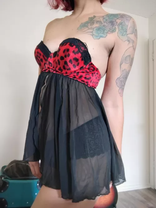 I love satin lingerie ❤️🖤