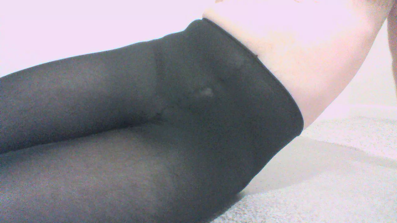 I might be a tad too smile to peek through :(