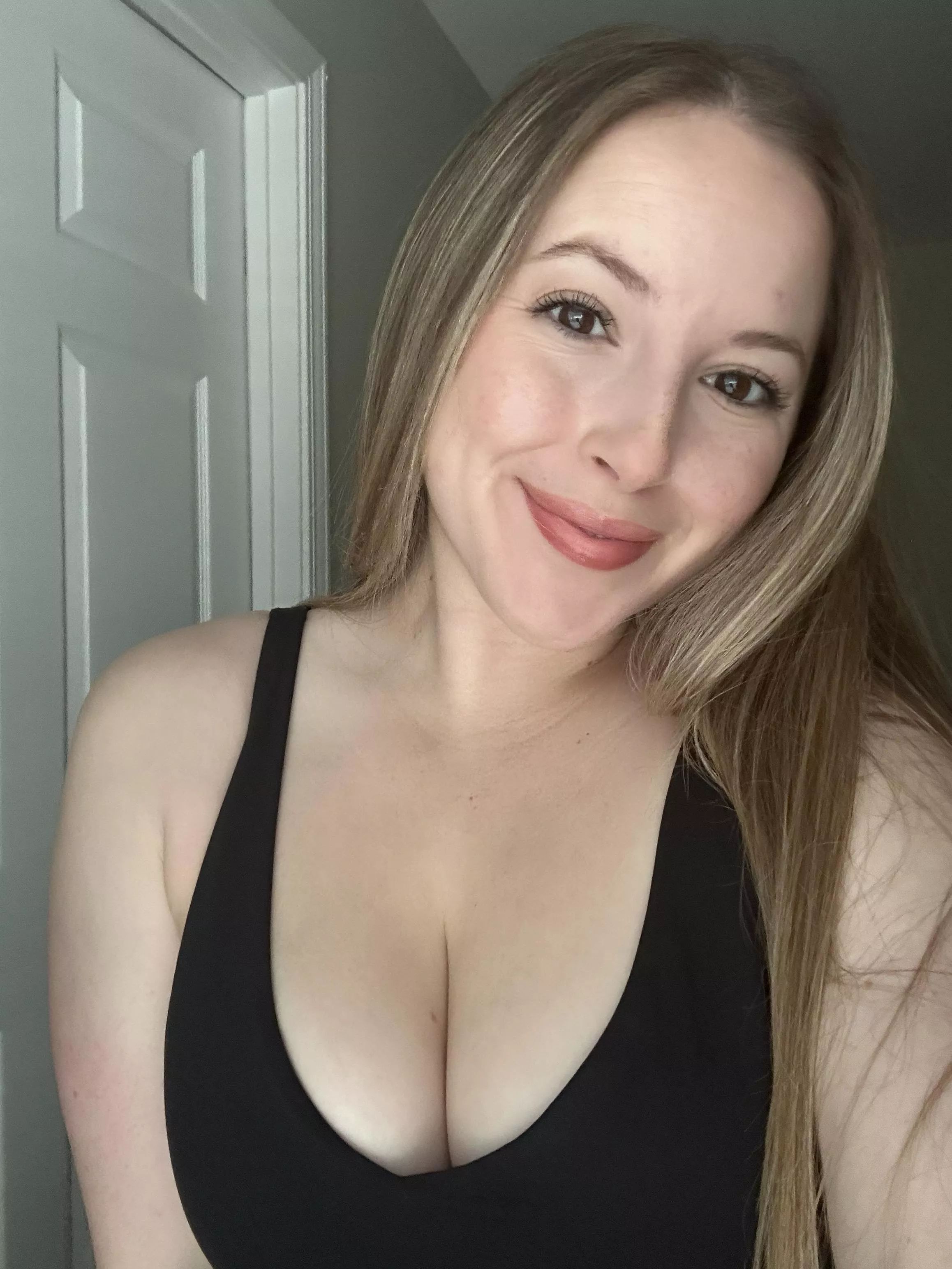 I think my smile gives away how impressed I was with this gape cleavege