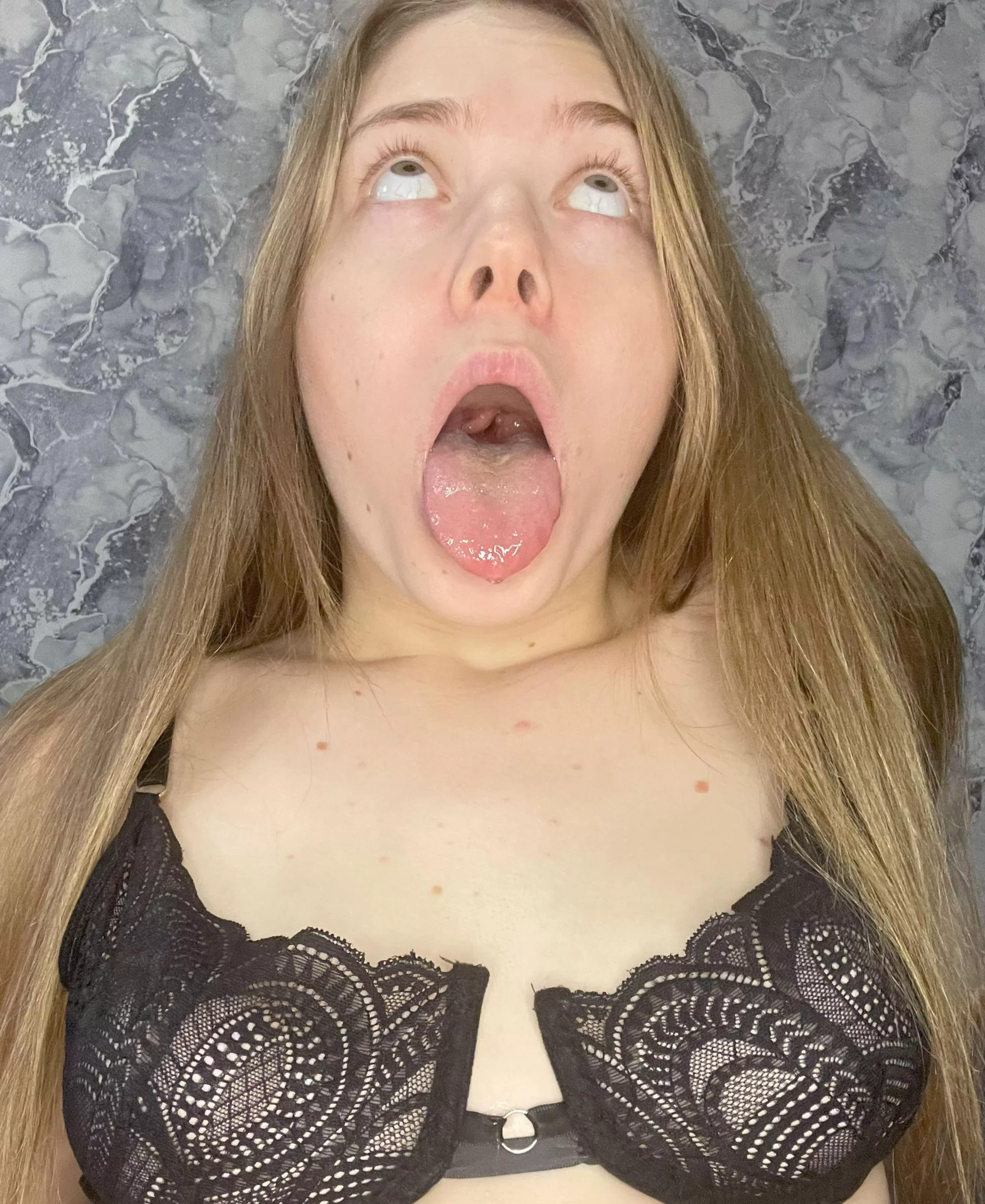 I'm going crazy with semen on my tongue