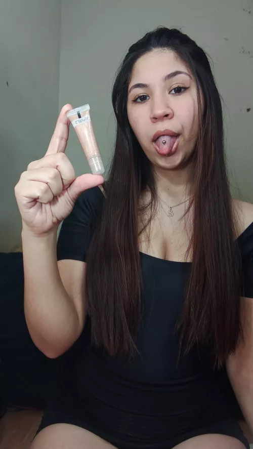 I'm sure your penis is smaller than my gloss.