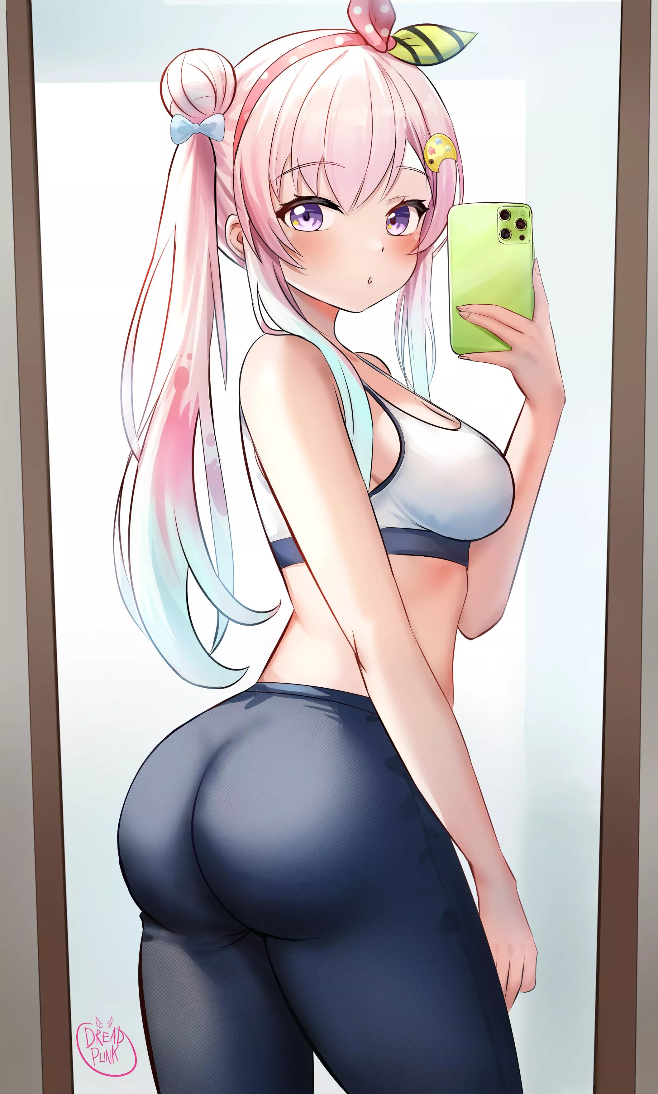 Iofi Taking a Yoga Pants Booty Selfie [Hololive]