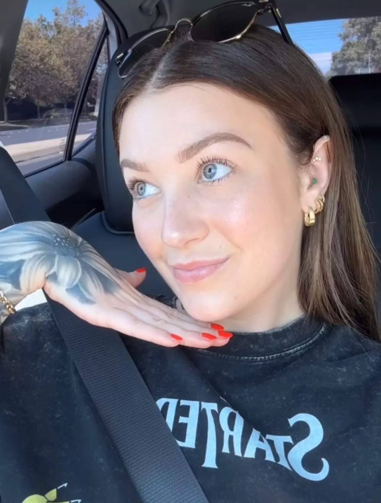 Is it wrong that I want to be forced into a blow bang like a good rape slut? 🥵