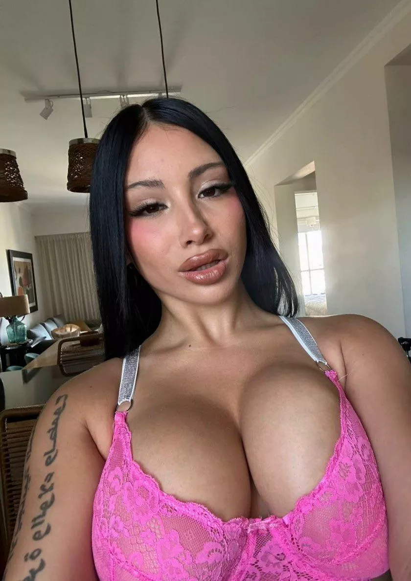 Is this what makes you hard? yes or no