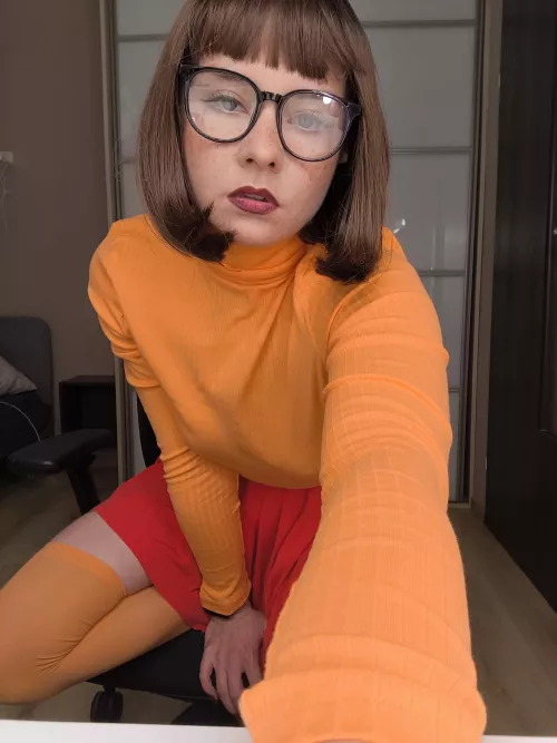 Jinkies! Who knew solving mysteries could look this chic? 🔍