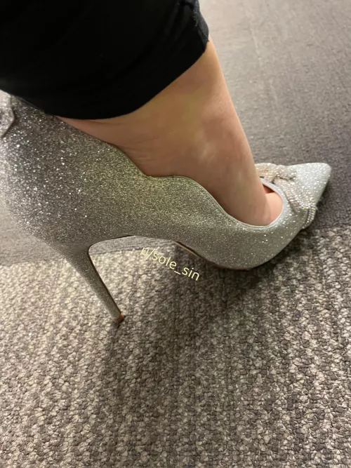 Kneel down so I can step on you 😈