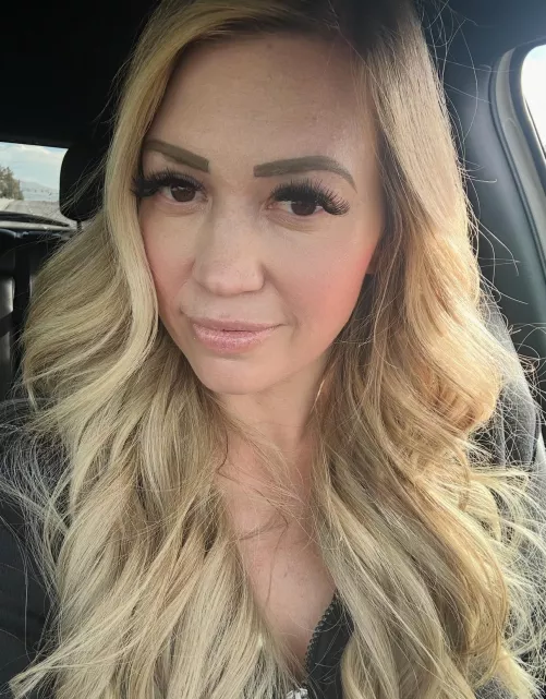 Let's get into some trouble 😘