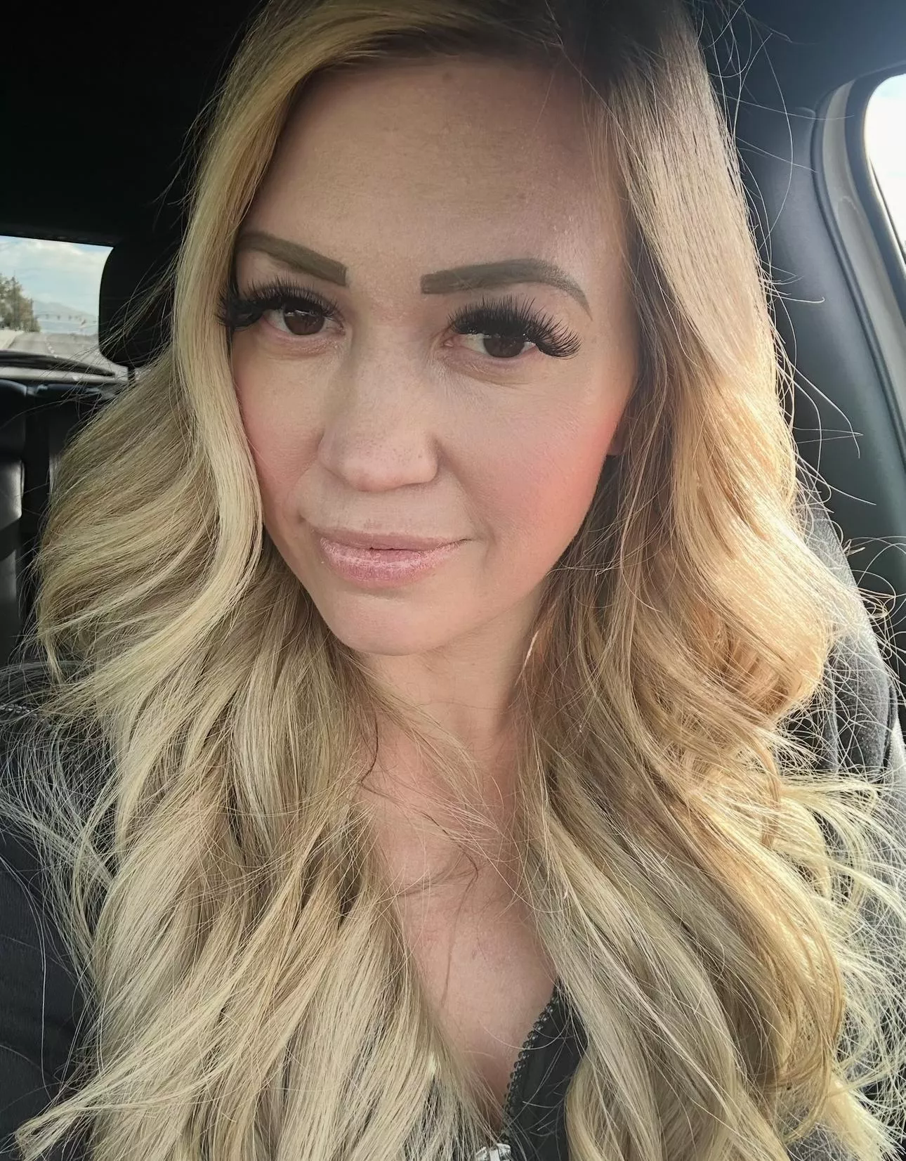 Let's get into some trouble 😘