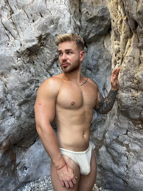 like my yellow speedo