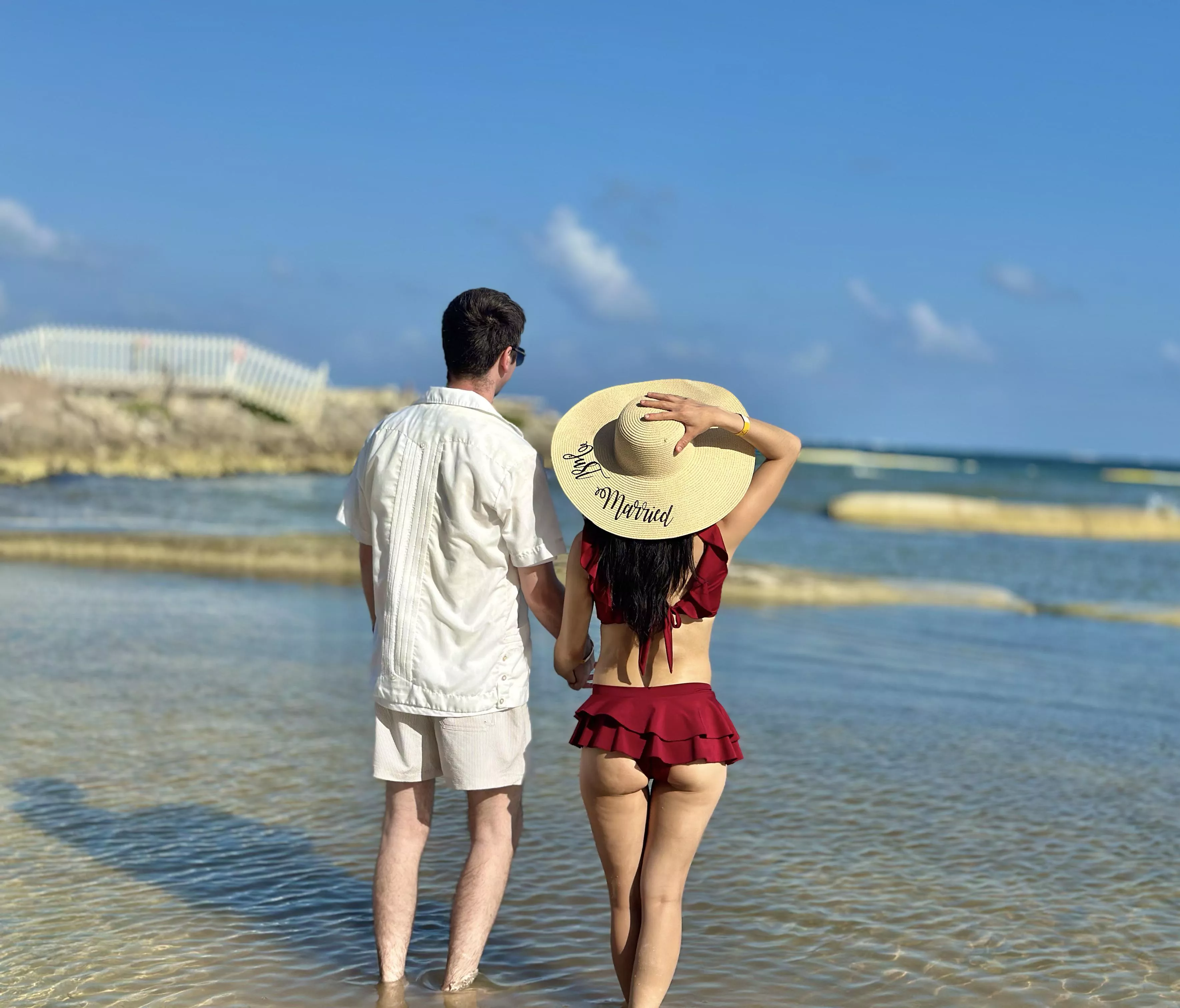 Looking for a Fun and Attractive Couple for Swapping