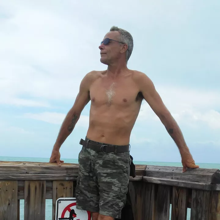 Looking for girls in New Orleans who want to have fun.