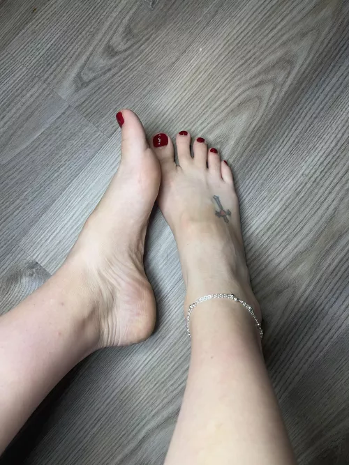 Monday’s are always a drag but I know what can make it better 🫦