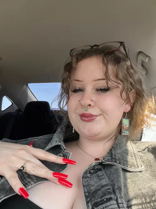 my long nails makes the easiest gooners simp~