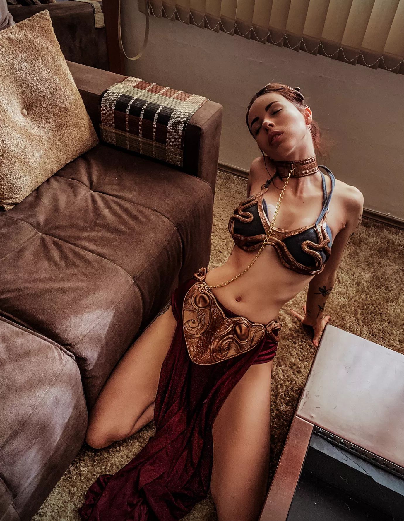 My Slave Leia cosplay (AmandaWelp)