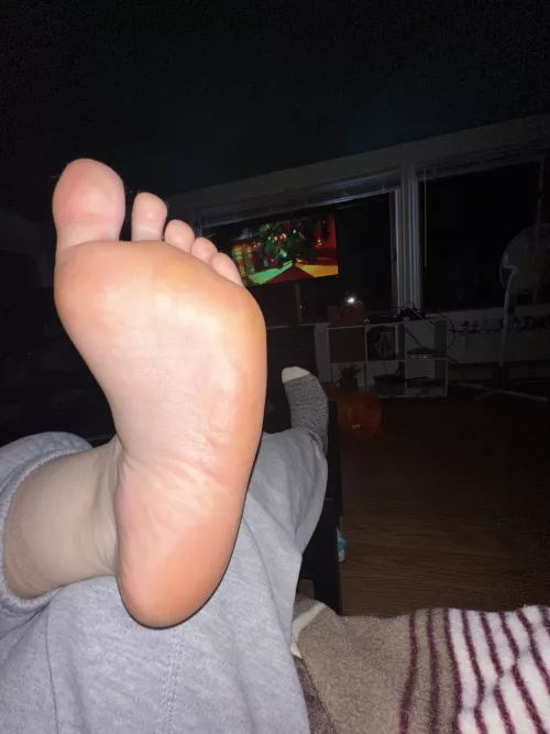 My toes need sucked 
