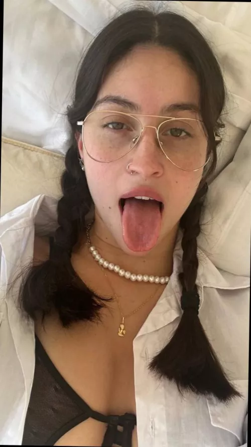 my tongue needs those loads 