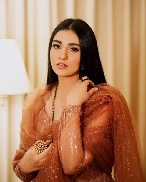 Sarah khan 