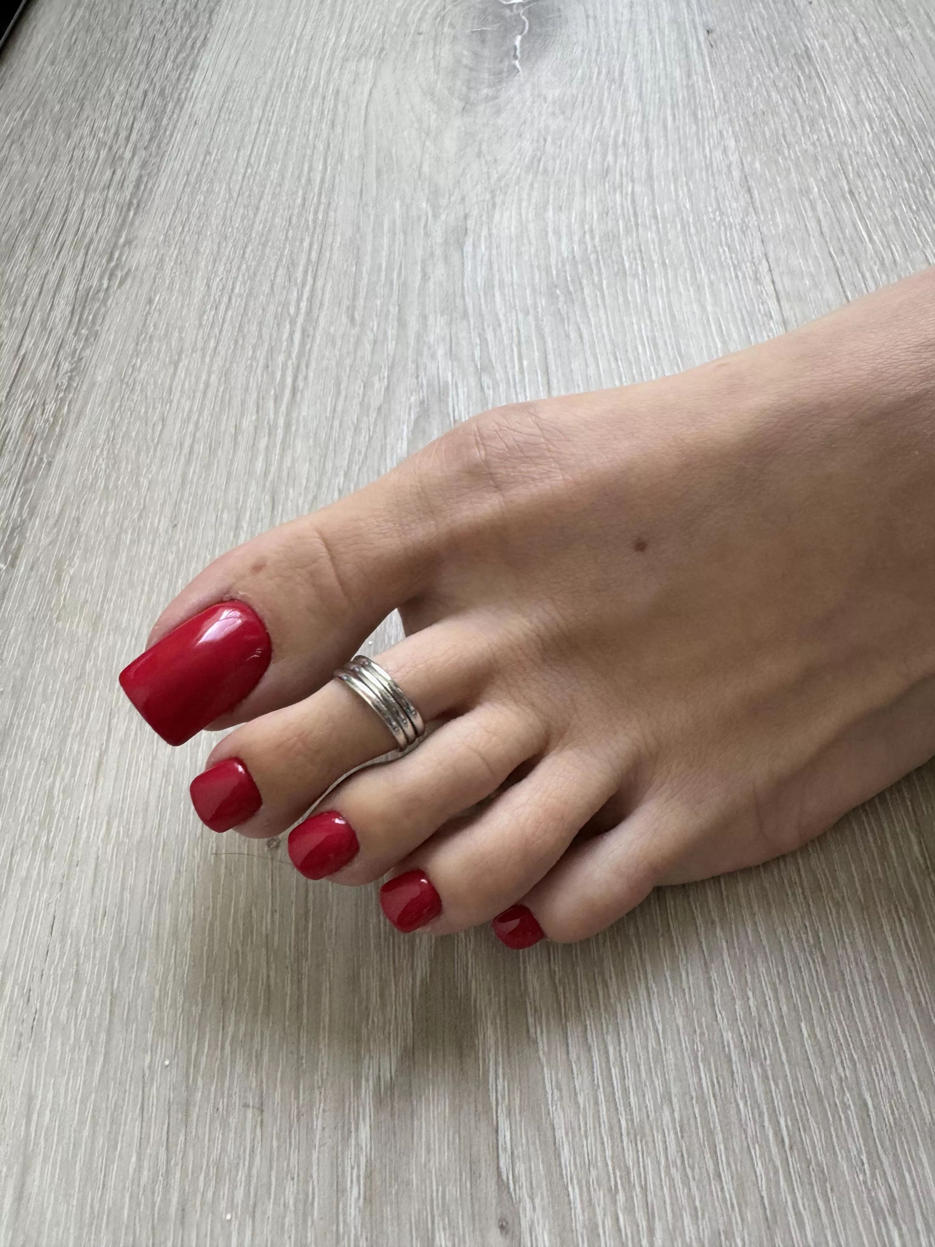 So sexy in red ❤️