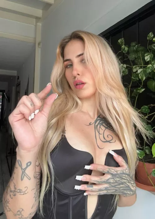 Tell me the size of your dick and I’ll say which cage you deserve 💋	